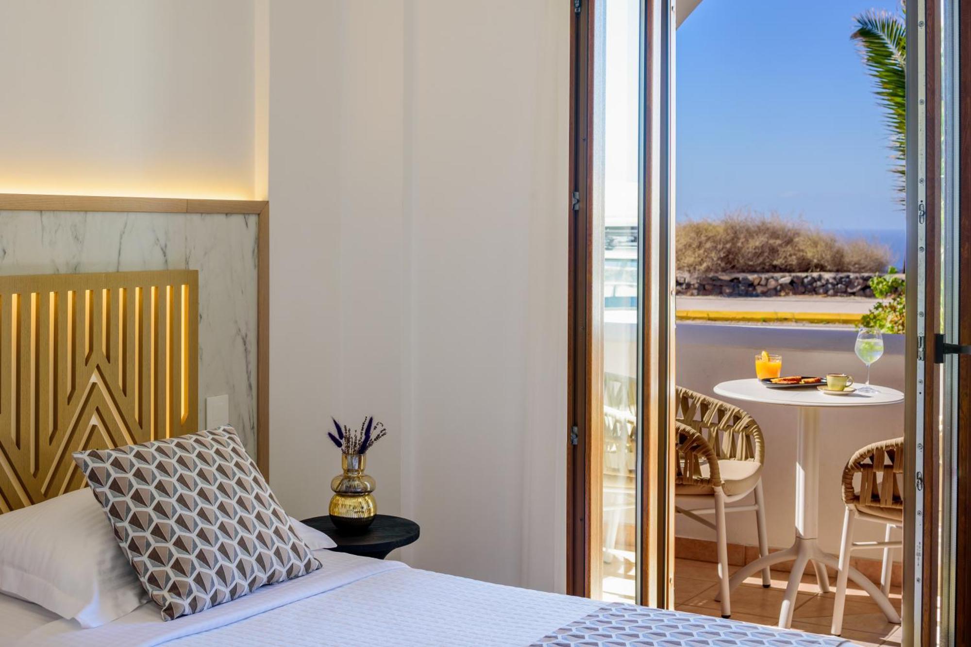 Astir Thira Hotel Fira (Santorini) Exterior foto