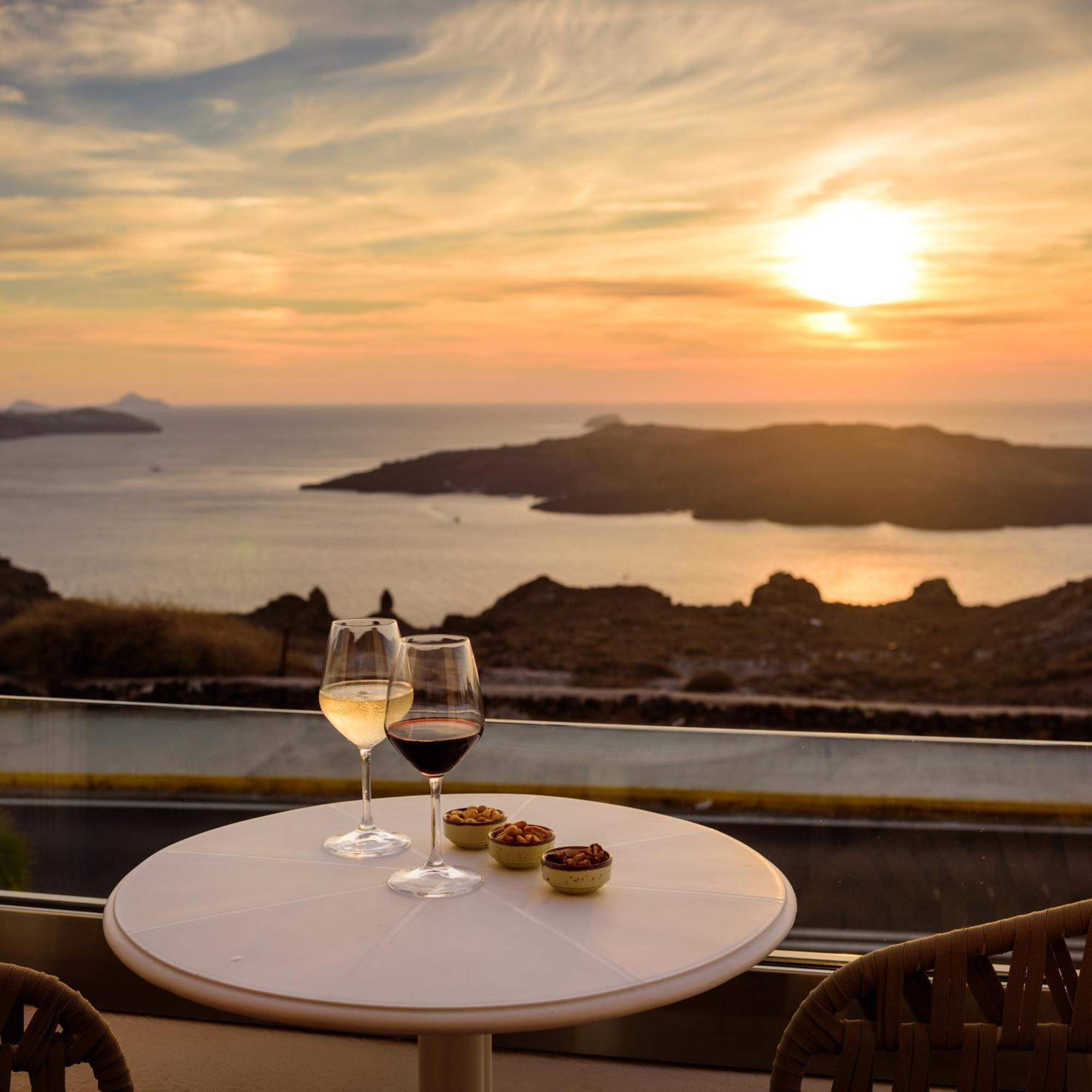 Astir Thira Hotel Fira (Santorini) Exterior foto